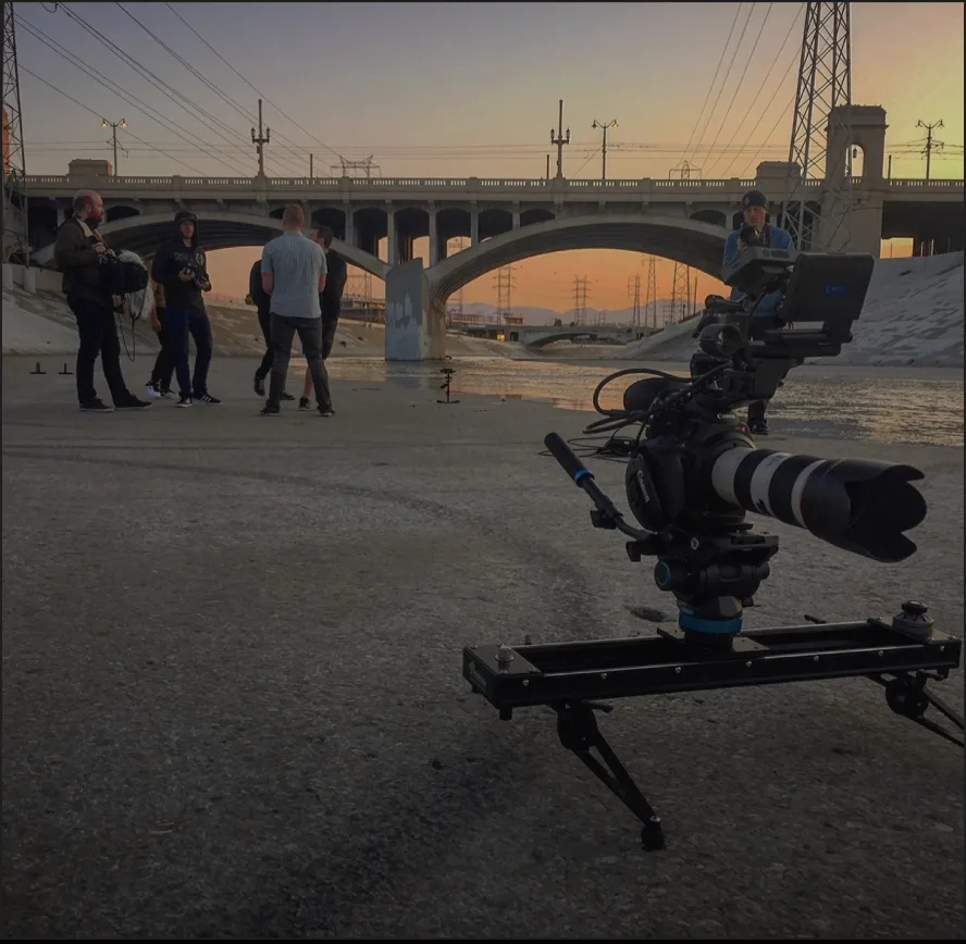 Camera slider shoot by a bridge
